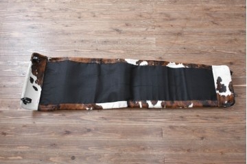 中古　美品!!　イタリア　Cassina(カッシーナ)　Le Corbusier(ル・コルビュジエ)　LC4　洗練された大人の空間を演出するシェーズロング　定価約106万7千円　(R-078130)