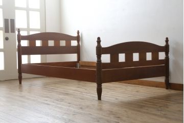 和製ビンテージ　無垢材　ナチュラルテイストの空間づくりにおすすめのベッドフレーム(セミダブル、木製ベッド、ヴィンテージ)(R-078132)