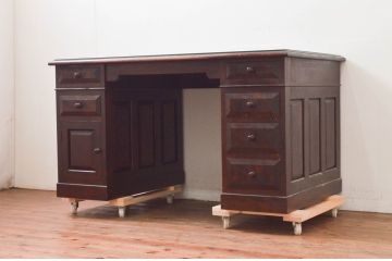 中古　松本民芸家具　重厚でクラシックなデザインがステキなM型両袖机(両袖デスク、ワークデスク、在宅用、在宅ワーク用)(定価約72万円)(R-078147)