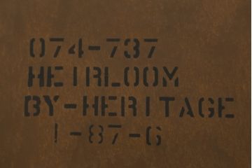 中古　美品　DREXEL HERITAGE(ドレクセルヘリテイジ)　上品な佇まいの照明付き飾り棚(キャビネット、キュリオケース、ガラスケース、ショーケース、食器棚、収納棚、戸棚)(R-078153)