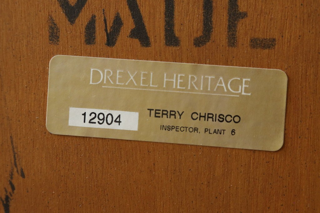 中古　美品　DREXEL HERITAGE(ドレクセルヘリテイジ)　Covington Park Collection(コヴィントンパークコレクション)　マホガニー材　クラシカルデザインのチェスト　(R-078158)