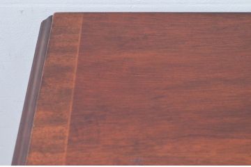 中古　美品　DREXEL HERITAGE(ドレクセルヘリテイジ)　Covington Park Collection(コヴィントンパークコレクション)　マホガニー材　クラシカルな佇まいが目を惹くサイドボード(サイドチェスト、コンソールテーブル)(R-078158)