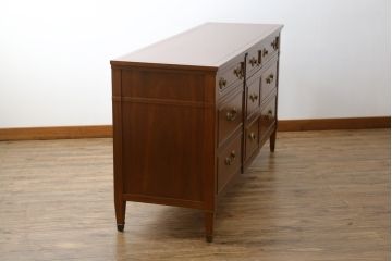 中古　美品　DREXEL HERITAGE(ドレクセルヘリテイジ)　Triune(トライユン)　上品な佇まいが魅力のマホガニー材製サイドボード(サイドチェスト、引き出し)(定価約70万円)(R-078159)