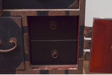 和製アンティーク　時代の流れを感じる佇まいが味わい深い庄内小箪笥(庄内箪笥、小物収納、収納箪笥、和タンス、サイドチェスト)(R-078163)