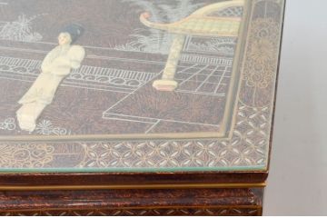 中古　美品　高級輸入家具　シノワズリ様式　異国情緒溢れるキャビネット(収納棚、戸棚、サイドボード、サイドキャビネット、中国美術)(R-078166)
