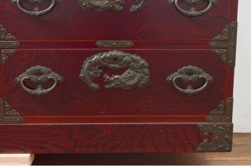 中古　岩谷堂箪笥　最高級　木地呂塗り　龍の手打ち金具が見事なサイドボード(サイドチェスト、和タンス、収納箪笥、引き出し、整理箪笥)(定価約250万円)(R-078167)