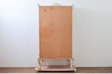 中古　高級輸入家具　ロココ調　華やかな空間づくりにおすすめの三面ガラスキャビネット(キュリオケース、ガラスケース、ショーケース、飾り棚、陳列棚、店舗什器)(定価推定約150万円)(R-078170)