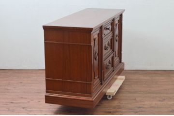 中古　美品　DREXEL HERITAGE(ドレクセルヘリテイジ)　FRANCESCA(フランチェスカ)シリーズ　上品なモールディングの装飾が高級感を高めるサイドボード(クレデンザ、クリデンザ、収納棚、戸棚、サイドキャビネット)(R-078172)