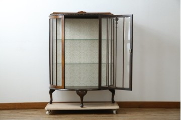 イギリスアンティーク　マホガニー材　品のある佇まいが魅力的な猫脚キャビネット　(R-078173)