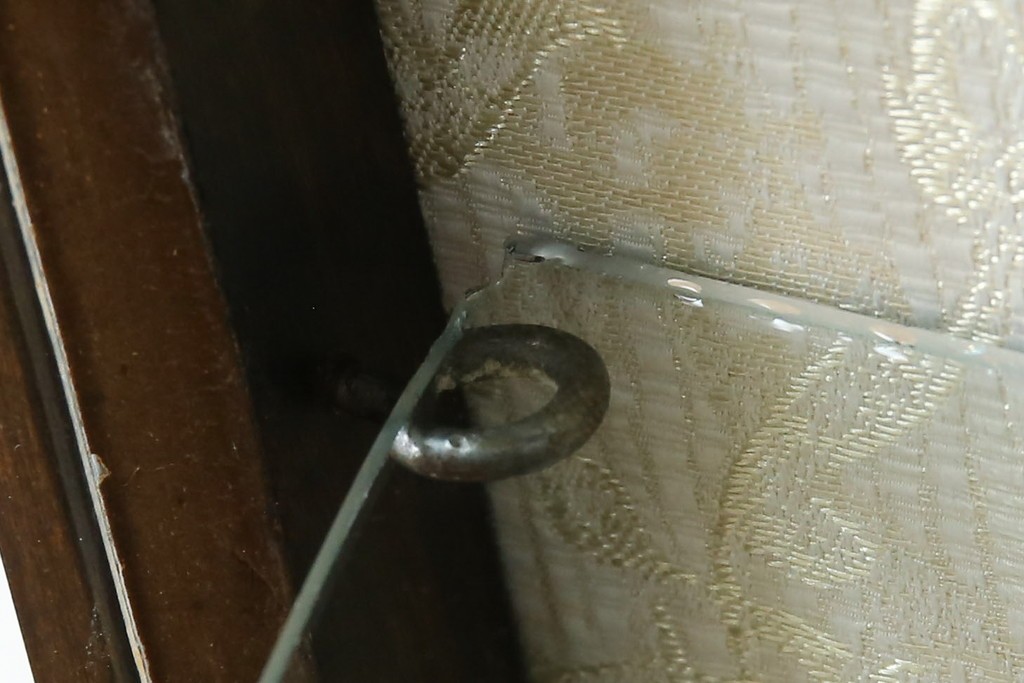 イギリスアンティーク　マホガニー材　品のある佇まいが魅力的な猫脚キャビネット　(R-078173)