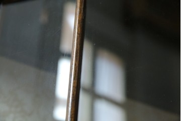 イギリスアンティーク　マホガニー材　品のある佇まいが魅力的な猫脚キャビネット　(R-078173)