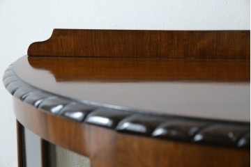 イギリスアンティーク　マホガニー材　品のある佇まいが魅力的な猫脚キャビネット　(R-078173)