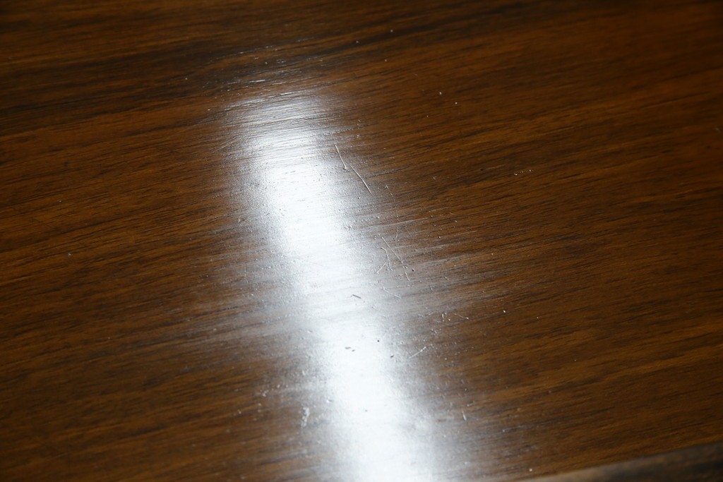 イギリスアンティーク　マホガニー材　品のある佇まいが魅力的な猫脚キャビネット　(R-078173)