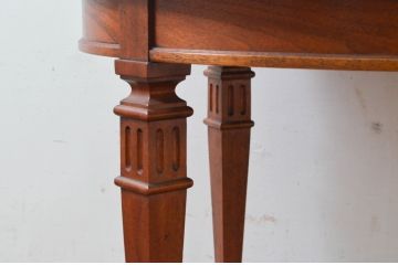 中古　美品　DREXEL HERITAGE(ドレクセルヘリテイジ)　FRANCESCA(フランチェスカ)シリーズ　格納式天板付き!クラシカルなランプテーブル(コーヒーテーブル、サイドテーブル、ナイトテーブル、花台、飾り台)(定価約30万円)(R-078174)