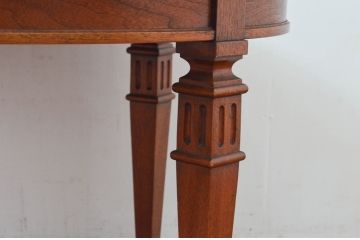 中古　美品　DREXEL HERITAGE(ドレクセルヘリテイジ)　FRANCESCA(フランチェスカ)シリーズ　格納式天板付き!クラシカルなランプテーブル(コーヒーテーブル、サイドテーブル、ナイトテーブル、花台、飾り台)(定価約30万円)(R-078174)