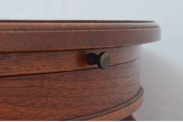 中古　美品　DREXEL HERITAGE(ドレクセルヘリテイジ)　FRANCESCA(フランチェスカ)シリーズ　格納式天板付き!クラシカルなランプテーブル(コーヒーテーブル、サイドテーブル、ナイトテーブル、花台、飾り台)(定価約30万円)(R-078175)