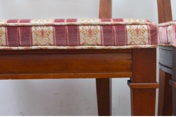中古　DREXEL HERITAGE(ドレクセルヘリテイジ)　ストライプ柄のファブリックが目を引くアームレスチェア4脚セット(ダイニングチェア、椅子、イス、バラ売り可能)(R-078178)