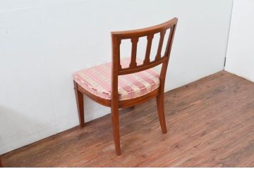 中古　DREXEL HERITAGE(ドレクセルヘリテイジ)　ストライプ柄のファブリックが目を引くアームレスチェア4脚セット(ダイニングチェア、椅子、イス、バラ売り可能)(R-078178)