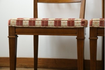 中古　DREXEL HERITAGE(ドレクセルヘリテイジ)　ストライプ柄のファブリックが目を引くアームレスチェア4脚セット(ダイニングチェア)　(R-078178)