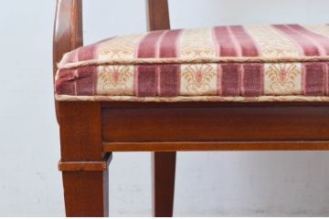 中古　DREXEL HERITAGE(ドレクセルヘリテイジ)　美しいラインを描くデザインが魅力的なアームチェア2脚セット(ダイニングチェア、椅子、イス、バラ売り可能)(R-078180)