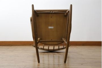 中古　美品　飛騨産業　キツツキ　穂高シリーズ　WINDSOR　ハイバックのゆったりとした座り心地が魅力的なロッキングチェア(アームチェア、板座チェア、揺り椅子)(R-078182)