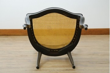 中古　柔らかな曲線を描くデザインが目を惹くバルーンバックダイニングチェア　(R-078183)