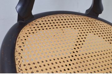 中古　美品　柔らかな曲線を描くデザインが目を惹くバルーンバックダイニングチェア(バルーンバックチェア、椅子、イス)(R-078183)