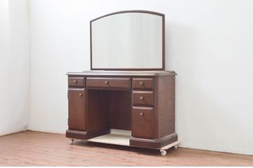中古　美品　カリモク家具(karimoku)　domani(ドマーニ)　QUEENS　LIFE(クイーンズライフ)　クラシカルな佇まいが目を惹くドレッサー(鏡台、化粧台、ミラー、引き出し)(R-078186)
