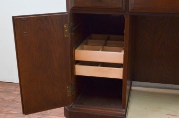 中古　美品　カリモク家具(karimoku)　domani(ドマーニ)　QUEENS　LIFE(クイーンズライフ)　クラシカルな佇まいが目を惹くドレッサー(鏡台、化粧台、ミラー、引き出し)(R-078186)