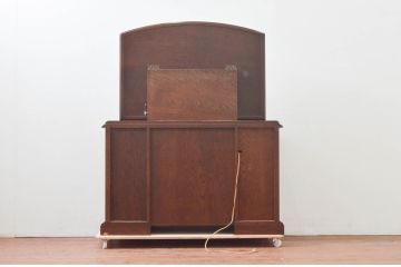 中古　美品　カリモク家具(karimoku)　domani(ドマーニ)　QUEENS　LIFE(クイーンズライフ)　クラシカルな佇まいが目を惹くドレッサー(鏡台、化粧台、ミラー、引き出し)(R-078186)