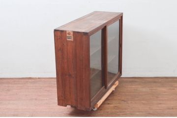 和製アンティーク　木のぬくもりが感じられるシンプルな収納棚(サイドキャビネット、ガラス戸棚、ガラスケース、食器棚、収納棚、ブックケース、本箱)(R-078187)