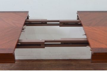 中古　美品　DREXEL HERITAGE(ドレクセルヘリテイジ)　FRANCESCA(フランチェスカ)シリーズ　優美な佇まいのダイニングテーブル(エクステンションテーブル、拡張式テーブル、4人掛け、6人掛け、食卓)(R-078191)