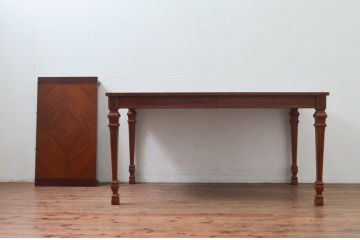 中古　美品　DREXEL HERITAGE(ドレクセルヘリテイジ)　FRANCESCA(フランチェスカ)シリーズ　優美な佇まいのダイニングテーブル(エクステンションテーブル、拡張式テーブル、4人掛け、6人掛け、食卓)(R-078191)