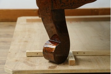 新古　未使用展示品　津軽塗り　艶やかな斑模様が美しい座卓　定価約50万円　(R-078192)