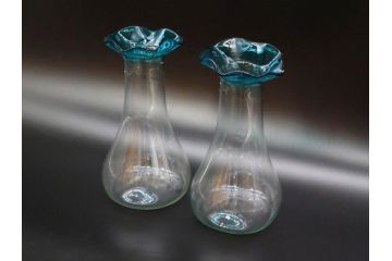 戦前　大正〜昭和初期　昭和レトロ　青フリル　澄んだブルーカラーが素敵なガラス花瓶2個セット(一輪挿し、花入、花器、硝子)(R-078200)