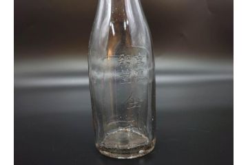 大正〜昭和初期　レトロな雰囲気を演出できるガラス瓶7点セット(ビン、ボトル、硝子、花瓶、花入れ、花器、薬瓶)(R-078207)