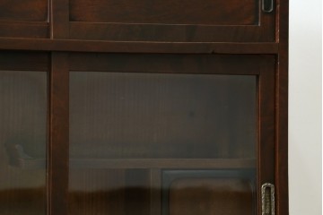 和製アンティーク　前面楓(カエデ)材の小振りな茶箪笥　(R-078216)