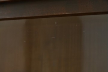 和製アンティーク　前面楓(カエデ)材の小振りな茶箪笥　(R-078216)