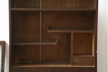 和製アンティーク　前面楓(かえで)材の小振りな茶箪笥(茶棚、サイドキャビネット、サイドボード、収納棚、戸棚)(R-078216)