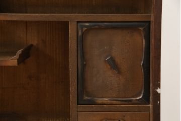和製アンティーク　前面楓(かえで)材の小振りな茶箪笥(茶棚、サイドキャビネット、サイドボード、収納棚、戸棚)(R-078216)