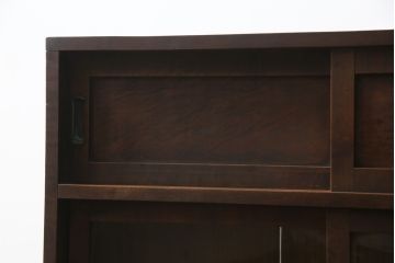 和製アンティーク　前面楓(かえで)材の小振りな茶箪笥(茶棚、サイドキャビネット、サイドボード、収納棚、戸棚)(R-078216)