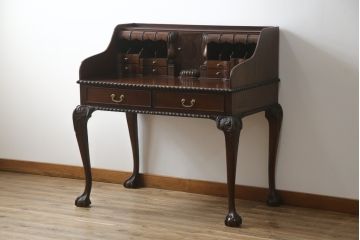 中古　海外輸入家具　マホガニー材　クラシカルな佇まいが魅力的なアンティーク調のデスク(ワークデスク、机、在宅用、在宅ワーク用)(R-078218)