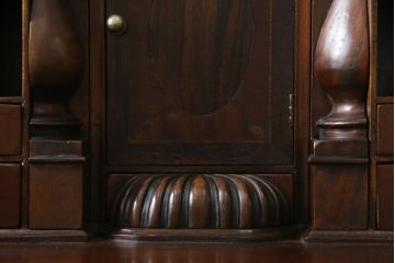 中古　海外輸入家具　マホガニー材　クラシカルな佇まいが魅力的なアンティーク調のデスク(ワークデスク、机、在宅用、在宅ワーク用)(R-078218)