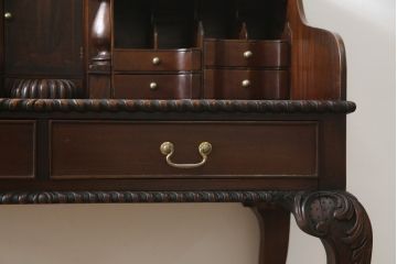 中古　海外輸入家具　マホガニー材　クラシカルな佇まいが魅力的なアンティーク調のデスク(ワークデスク、机、在宅用、在宅ワーク用)(R-078218)