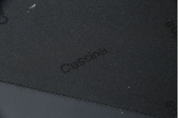 中古　美品　Cassina(カッシーナ)　MARALUNGA(マラルンガ) 675　本革　高級感ある佇まいが目を惹く3人掛けソファ(三人掛け、3P、アームソファ、レザー)(定価約200〜270万円)(R-078219)