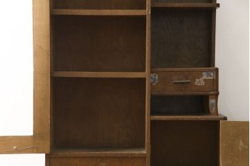 和製ビンテージ　ユニークなデザインが目を惹くタモ材のレトロな本箱(ブックケース、サイドキャビネット、収納棚、戸棚、ヴィンテージ)(R-078220)