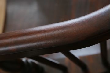 中古　松本民芸家具　♯513型長ウインザーチェア　クラシカルな佇まいのウィンザーベンチ(長椅子、3人掛けベンチ、ウィンザーチェア、板座チェア)(定価約39万円)(R-078221)
