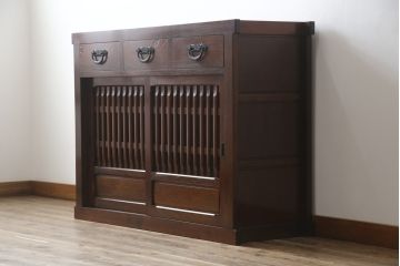 中古　美品　ニレ材　上質な和の空間を演出する水屋箪笥サイドボード(サイドキャビネット、収納棚、戸棚、食器棚、茶箪笥)(R-078224)