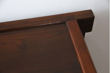 中古　美品　ニレ材　上質な和の空間を演出する水屋箪笥サイドボード(サイドキャビネット、収納棚、戸棚、食器棚、茶箪笥)(R-078224)