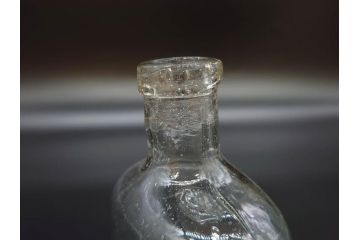 大正〜昭和初期　レトロな雰囲気を演出できるガラス瓶7点セット(ビン、ボトル、硝子、花瓶、花入れ、花器、薬瓶)(R-078235)